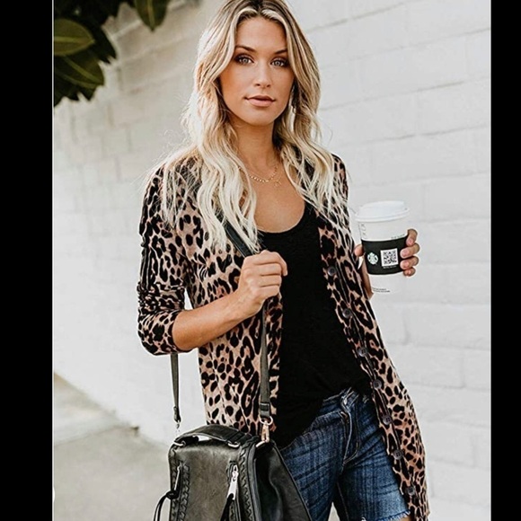 Tops - 𝅺leopard long sleeve cardigan shirt